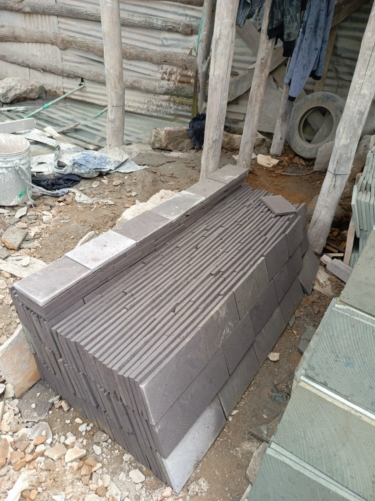 Blue stone smooth cladding stones - Image 3