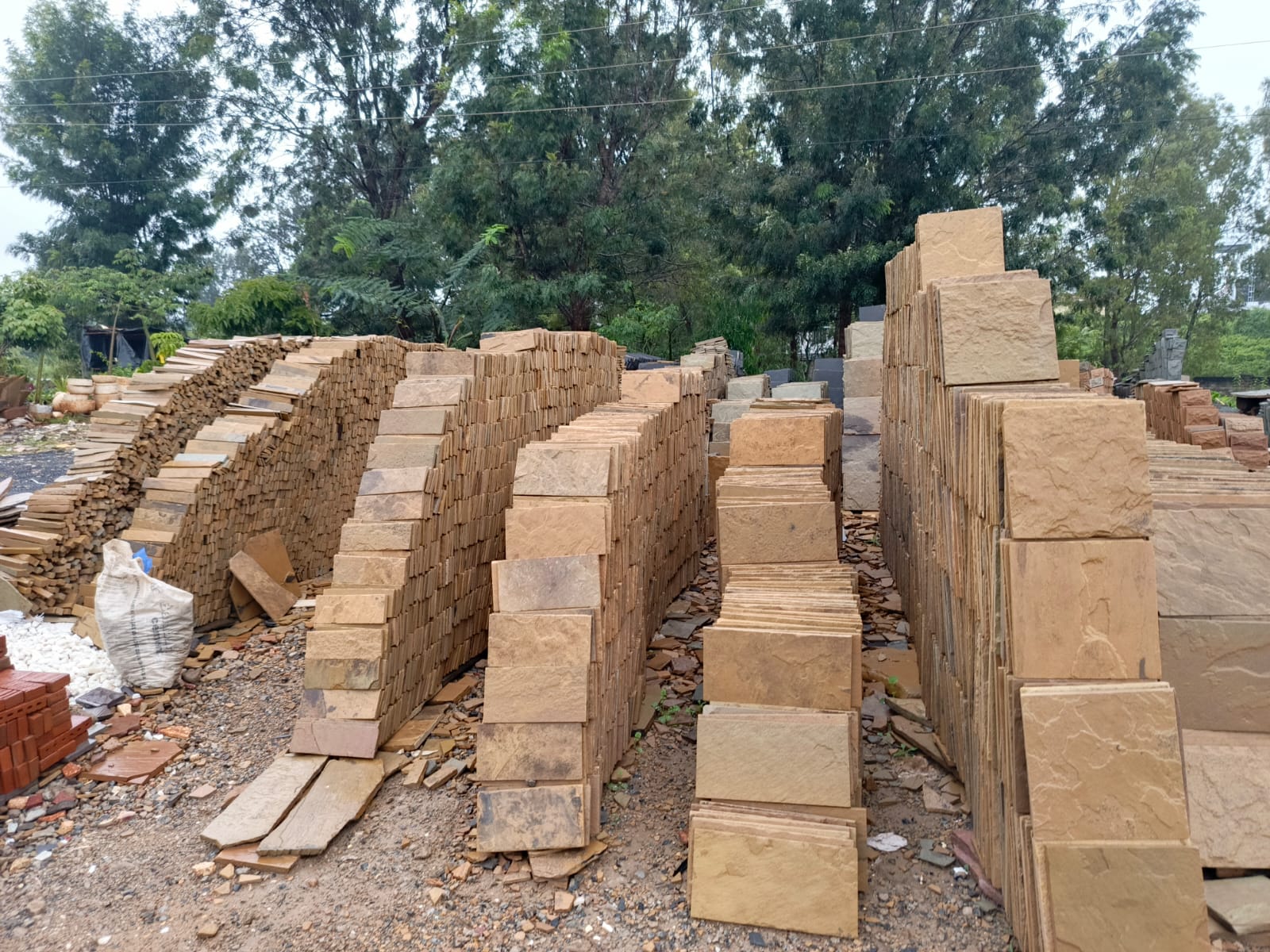 Machine cut mazeras